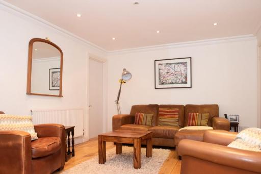 Beautiful Ground Floor 2-bed Flat in Tufnell Park - Housity