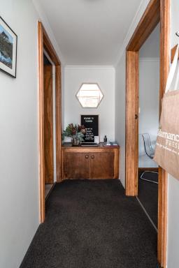 Ms Sophia's Studio Apartment - Housity