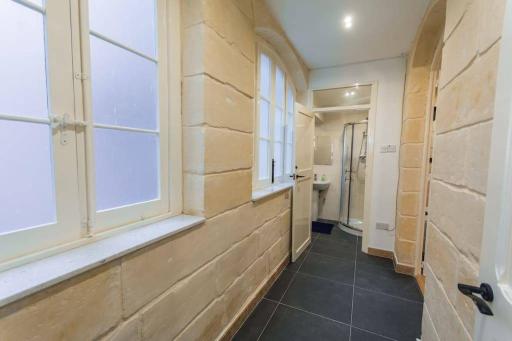 Central Valletta house - Housity