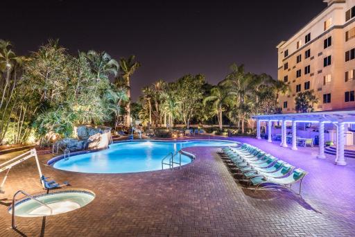Holiday Inn Fort Lauderdale Airport, an IHG Hotel - Housity