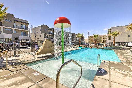 Spacious St George Townhome with Grill and Views! - Housity