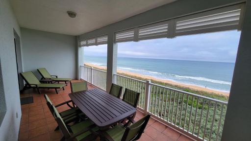 Cinnamon Beach Oceanfront - Housity