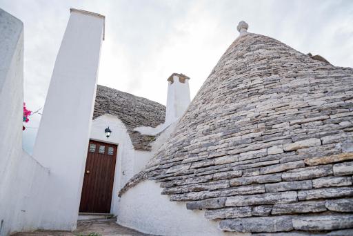 Trullo Chiesa Madre Alberobello - Housity