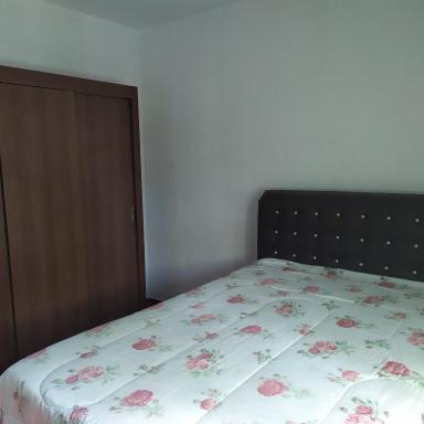 Quarto duplo aconchegante com banheiro privativo - Housity