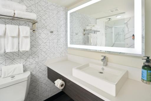 Centennial Hotel Spokane - Housity