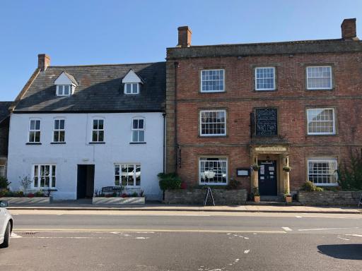 The Ilchester Arms Hotel, Ilchester Somerset - Housity