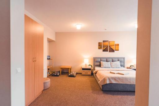 O.K. Hotel - Housity