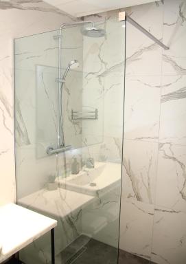 Parilament on Rustaveli 4 rooms - Housity
