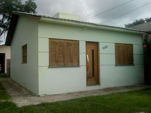 Pousada ideal -casa 3 nos fundos - Housity