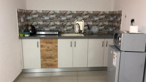 Simple Room - Housity