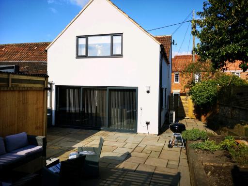 The Angel Holiday House - Housity