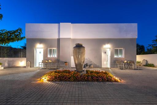 Comfort Stay Airport Studios - FREE shuttle from the Athens airport - Housity