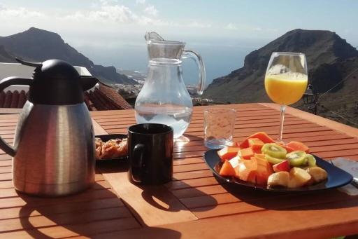 Modern Mountain and sea view apartment - Housity