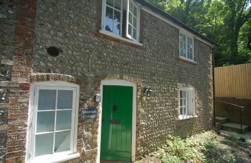 Shannon Cottage - Housity