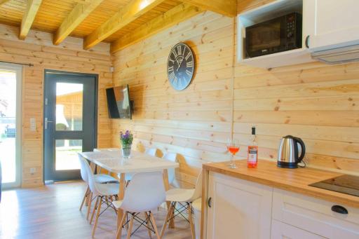 Domki i Apartamenty Wieleń - Housity