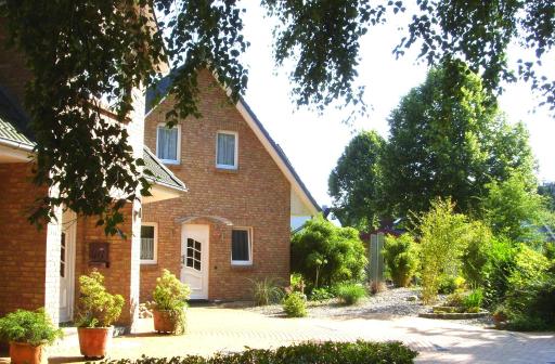 Modernes 5-Sterne-Ferienhaus im Maisonettenstil in DAMP - Housity