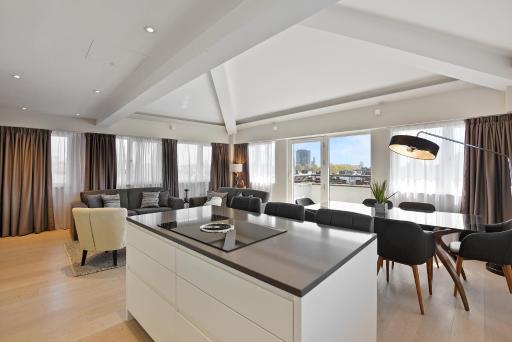 Vauxhall Bridge Road by Aeria Apartments - Housity