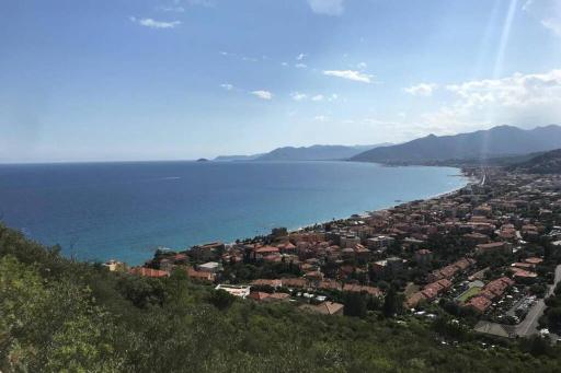 Casa indipendente su due livelli in Liguria-vista mare 6-7 Posti - Housity