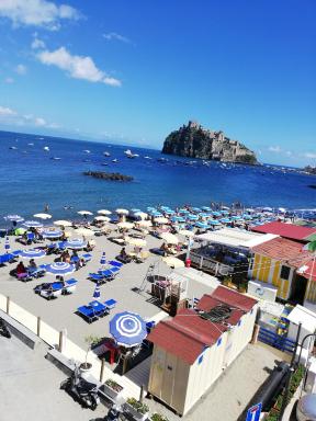 One bedroom appartement at Ischia 20 m away from the beach with sea view and terrace - Housity
