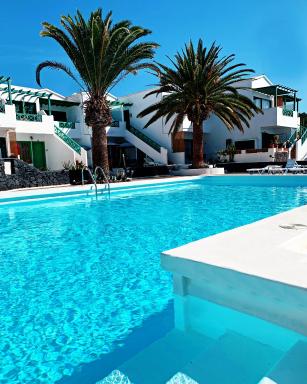 Apartamentos LlAMAR - Housity