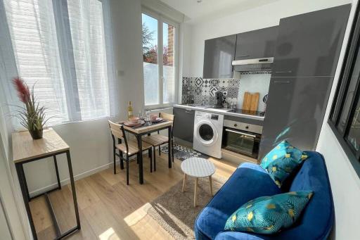 Studio Spa Privatif NETFLIX Unique Amiens - Housity