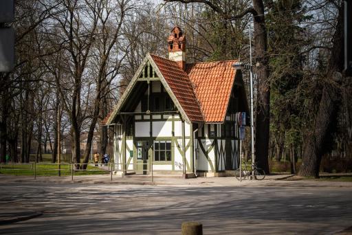 2stāvu PARKA NAMIŅŠ Viesturdārzā pērļu medniekiem! - Housity
