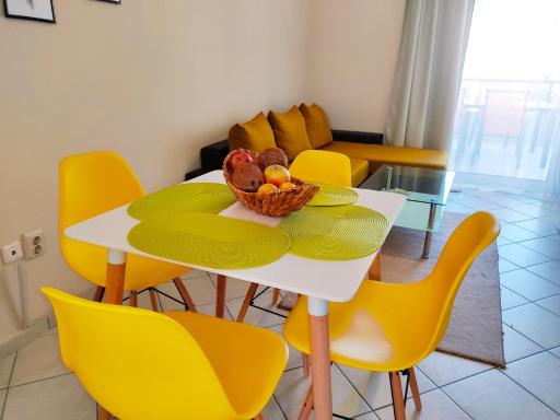 Golden Sky 2 Apartment - Housity