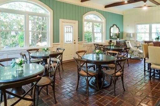 Arrowhead Inn - Housity