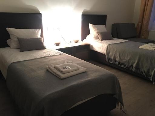 Aranykorona Apartmanház - Housity