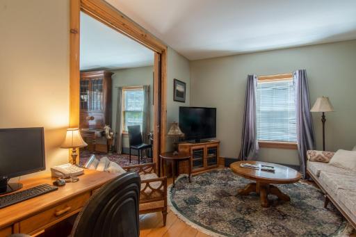 Emilyville Inn - Housity