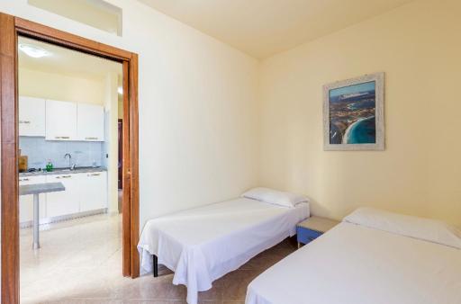 Holiday House Olbia Downtown (giardino e ingresso indipendente) - Hizvo