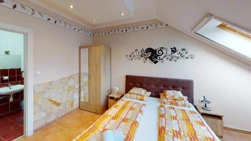 Cristian Apartman - Housity