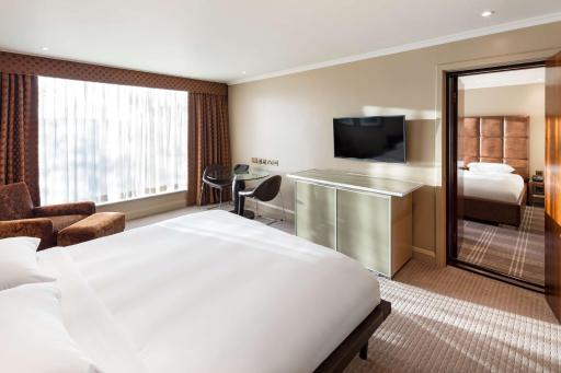 Radisson Blu Hotel, London Heathrow - Housity