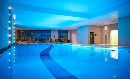 Crowne Plaza Reading East - Housity