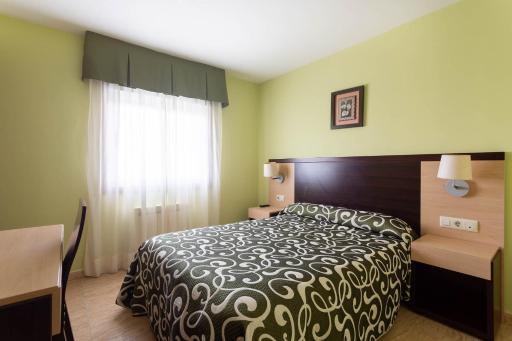 Hotel Canaima Bruma 1,5 k Camino - Housity