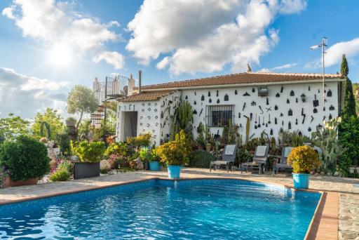 LOS CACTUS - Housity