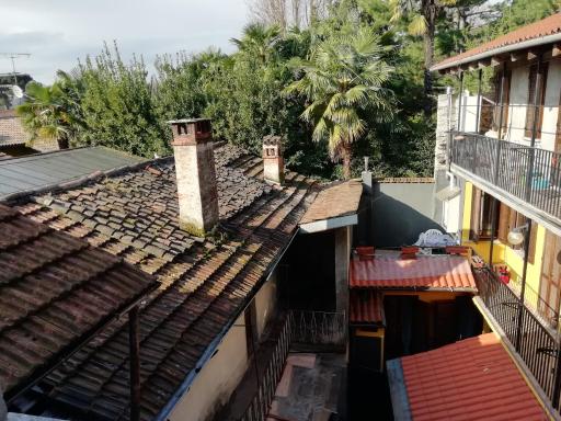 Lesa La Corte - Housity