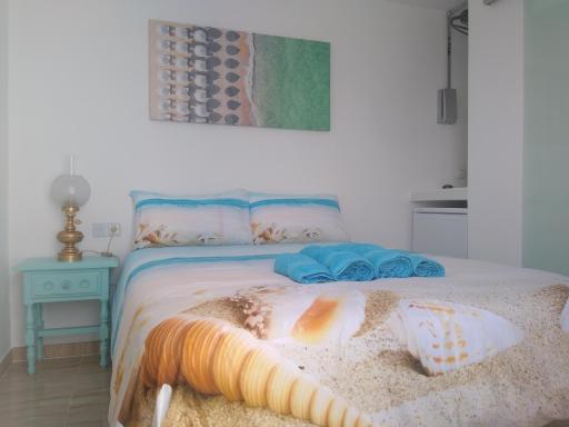 La Isla habitacion independiente con baño privado y jardín - Housity