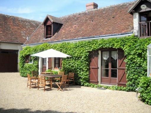 Maison rénovée avec grand jardin, billard et animaux acceptés - FR-1-381-52 - Housity