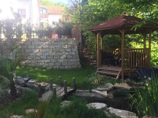 Tübingen Denzenberg / MIT GARTEN / FREE Parking - Housity