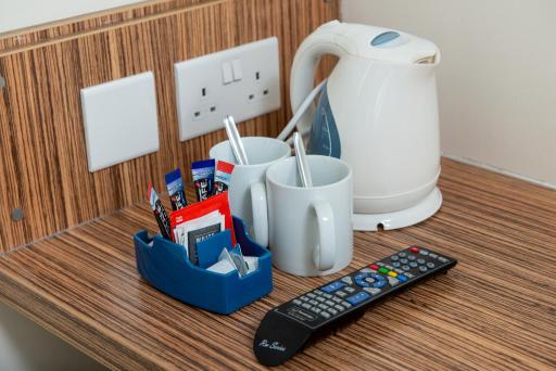 Go2 Portishead Marina Hotel - Housity