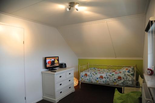 Peaceful boathouse located in a water activity-rich area - Housity