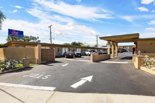 3rd Avenue Inn - Housity