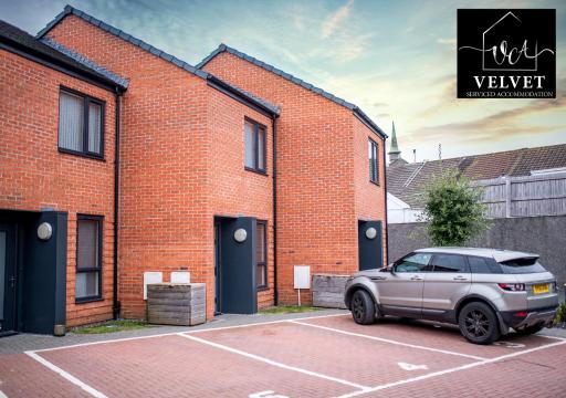 1 Bed House , Free WiFi,Free Parking,Leasure,Business - Housity