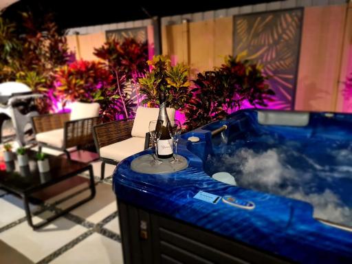 3 BEDROOM CITY ESCAPE - CHAMPAGNE STAYS Darwin - Housity