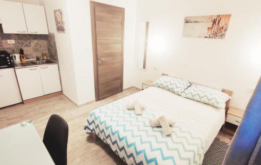 Apartments close to sandy beach - Housity