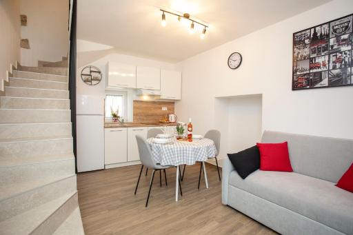 Studio apartman Amalie - Housity