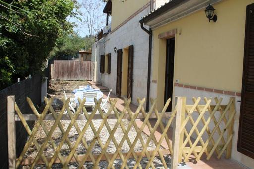 APPARTAMENTI CAVE Trilocale e Monolocale a Sirolo - Housity