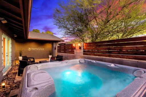 Tempe 3BD Home + Heated Pool + Hot Tub - Housity