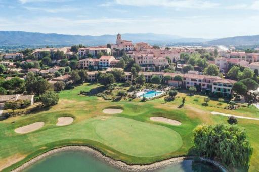 Superbe Appartement ROYAL 5 PERS Golf Piscines - Housity